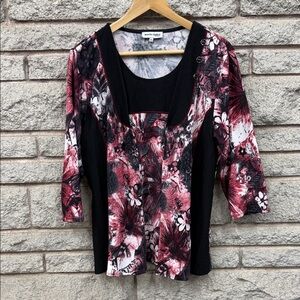 Elegant Floral Women's Top with Black and Red Accents